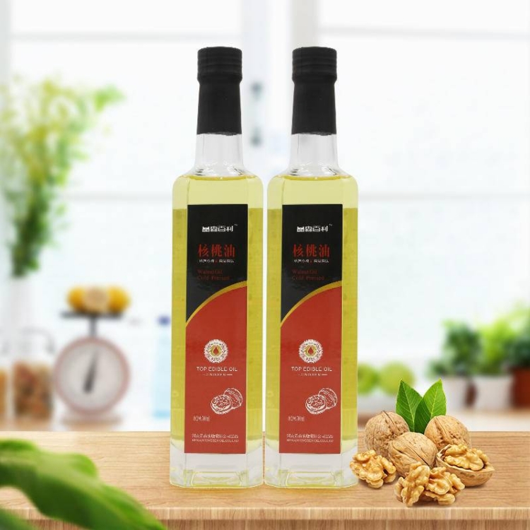 核桃油供應(yīng)商講解榨油工藝，核桃油廠家